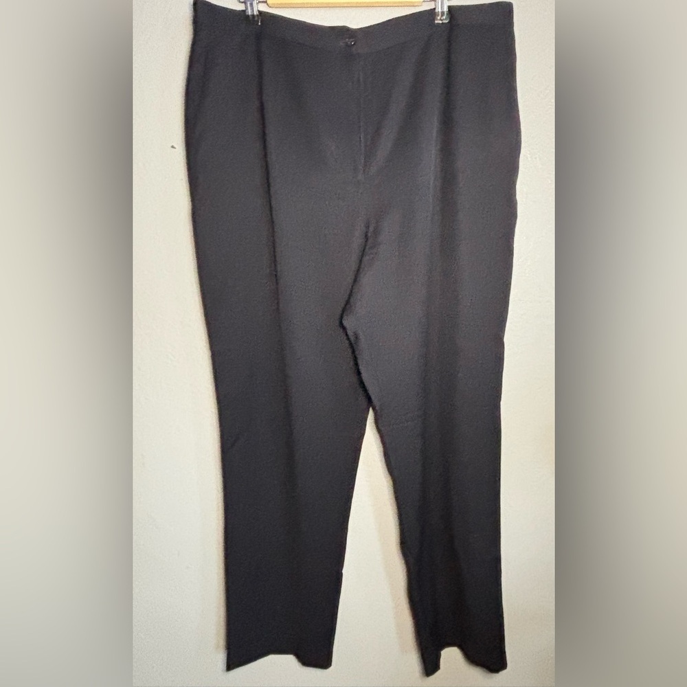Lands End Woman's 100% Wool Trousers Fully Lined Creased Cuffed Navy Size 20 T.